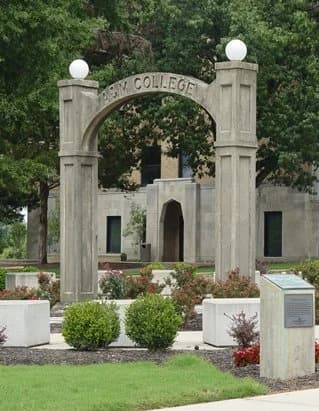 Memorial Arch