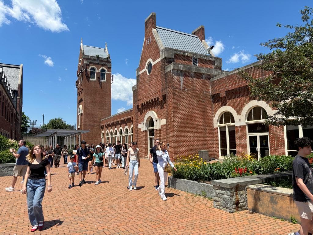 Leavey Center